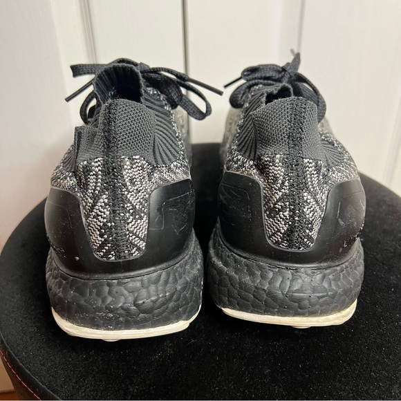 adidas Ultra Boost Uncaged oreo Black White men’s sneaker size 10 - Picture 5 of 11